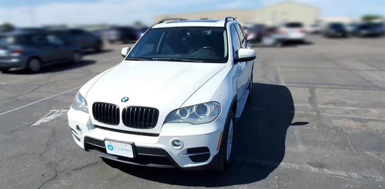 Used 2013 BMW X5 xDrive35i with Keyless Ignition for sale in Milwaukee, WI | Carvana