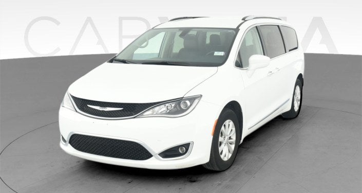 used chrysler pacifica van