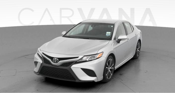 Used 2018 Toyota Camry SE with Heads Up Display For Sale Online | Carvana