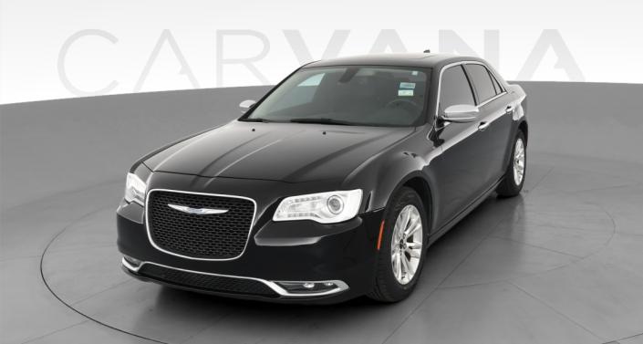2+ Hundred Chrysler 300c Royalty-Free Images, Stock Photos & Pictures