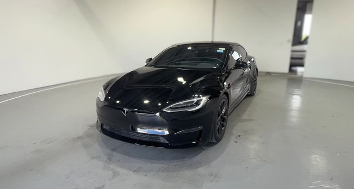 2022 Tesla Model S Plaid in Solid Black — photo 1