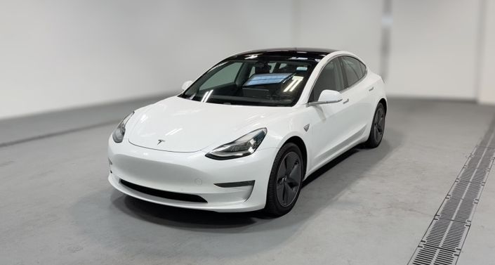 2018 Tesla Model 3 Long Range Rear-Wheel Drive in Pearl White — photo 1