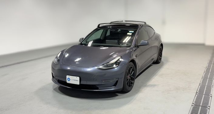2021 Tesla Model 3 Standard Range Plus in Midnight Silver Metallic — photo 1