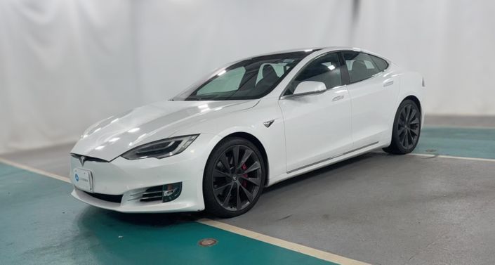 2020 Tesla Model S Performance in Pearl White Multi-coat — photo 1