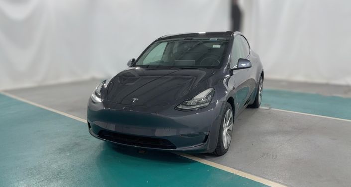 2021 Tesla Model Y Long Range All-Wheel Drive in Midnight Silver Metallic — photo 1