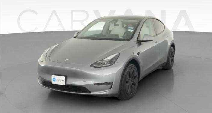 2024 Tesla Model Y Long Range All-Wheel Drive in Quicksilver — photo 1