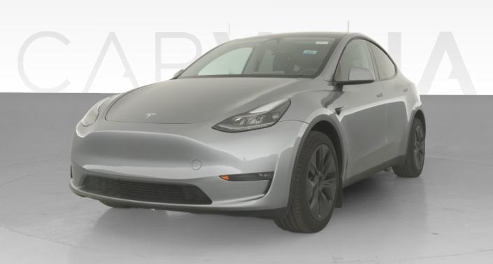 2024 Tesla Model Y Long Range All-Wheel Drive in Quicksilver — photo 1